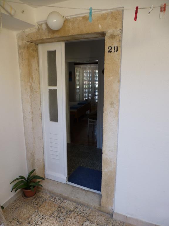 Guesthouse Bracanovic ฮวาร์ ห้อง รูปภาพ